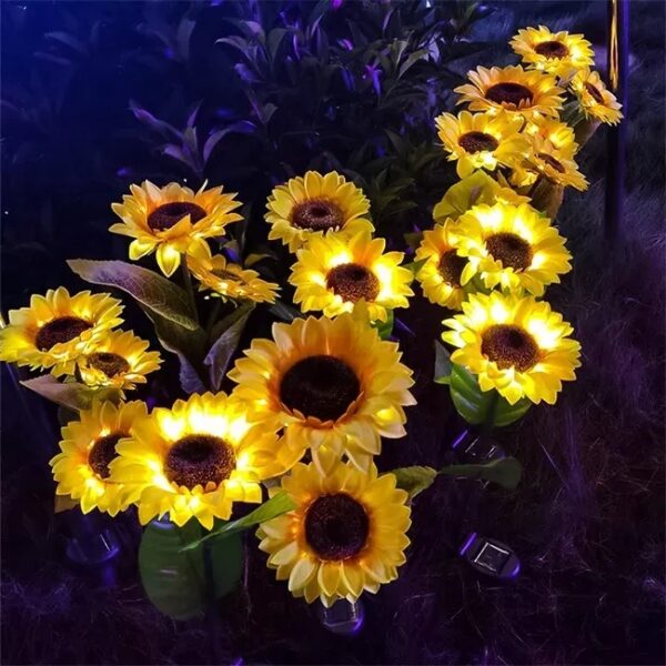 SOLAR SUNFLOWER OUTDOOR GARDEN LIGHT